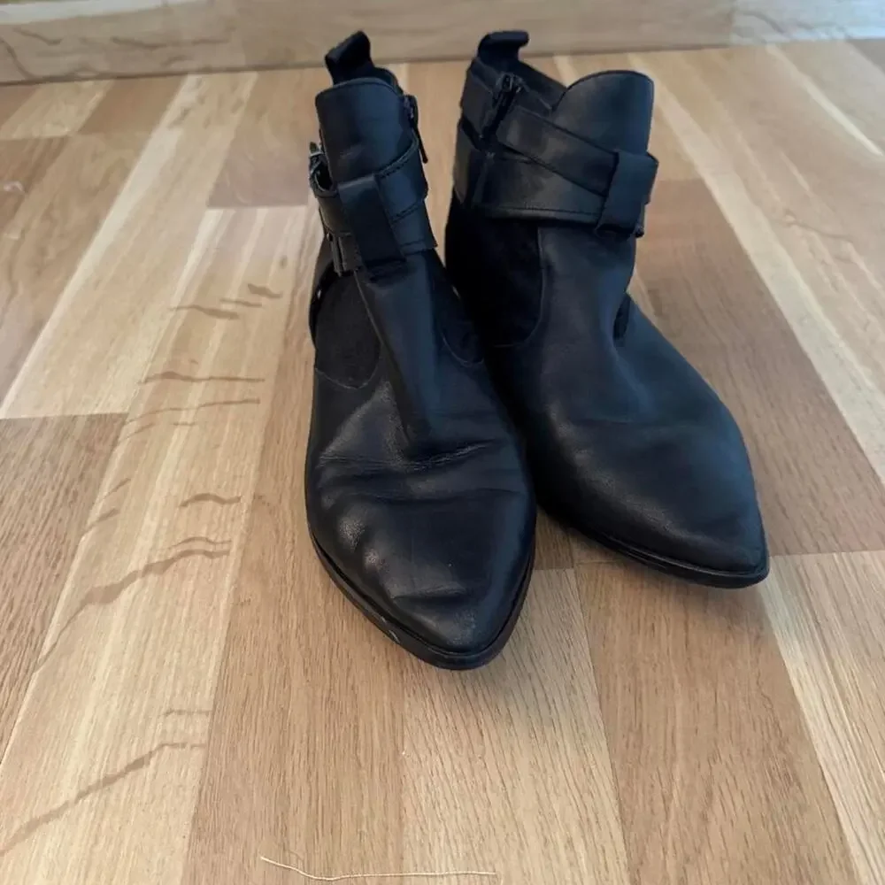 Black leather and haircalf ankle